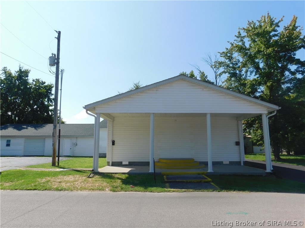 67 Rural Street Austin, IN 47102 - Photo 2 of 66 Gallery Image 2