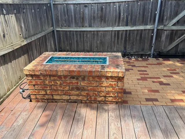 $199,000 | 17 Abbey Road, Euless, TX 76039