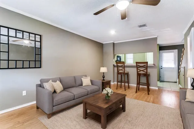 $199,000 | 17 Abbey Road, Euless, TX 76039