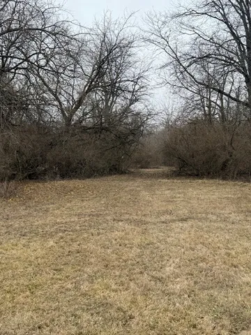 $825,000 | 2-3 And 4 Burr Oaks Lane, Bloomington, IL 61705