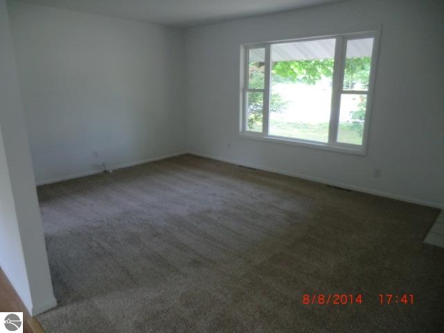 4975 Silver Pines Road Traverse City, MI 49685 - Photo 11 of 19 1788894-10.JPG
