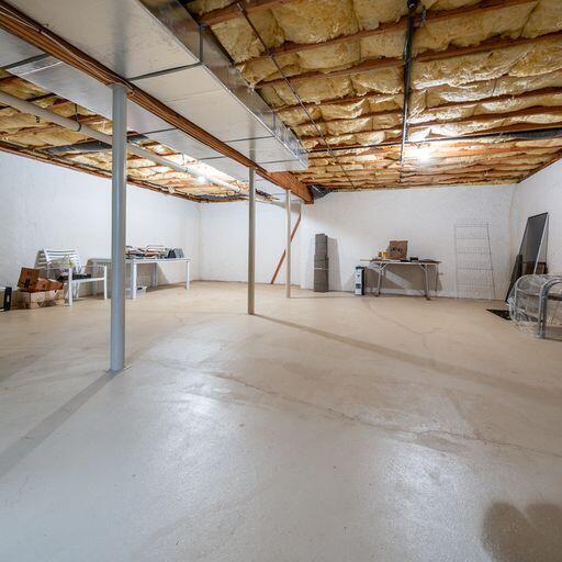 4 Red Cedar Road Mashpee, MA 02649 - Photo 18 of 25 a view of a room with gym equipment