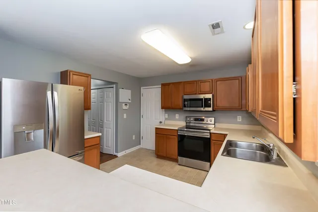 $349,999 | 810 Steamboat Street, Knightdale, NC 27545