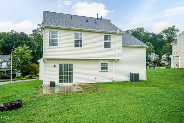 $349,999 | 810 Steamboat Street, Knightdale, NC 27545