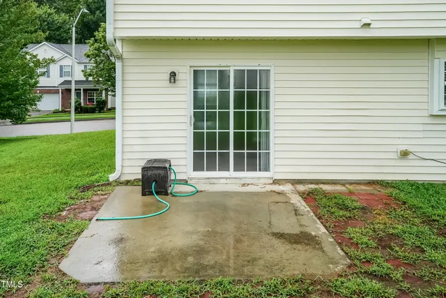 $349,999 | 810 Steamboat Street, Knightdale, NC 27545