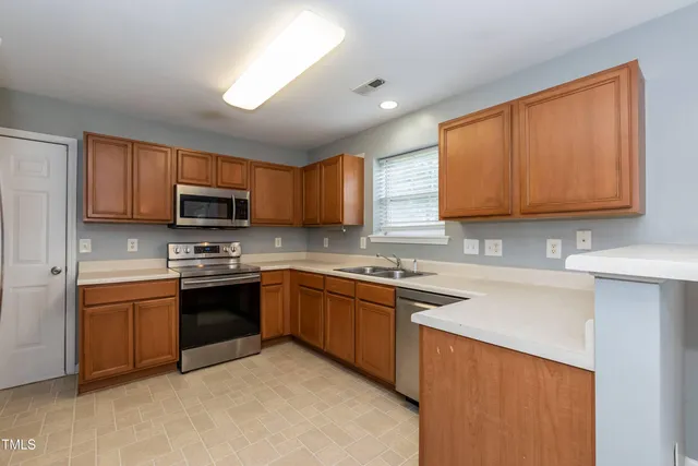 $349,999 | 810 Steamboat Street, Knightdale, NC 27545