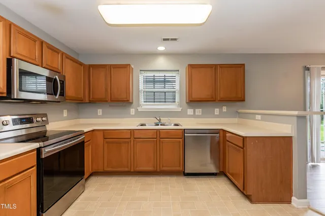 $349,999 | 810 Steamboat Street, Knightdale, NC 27545