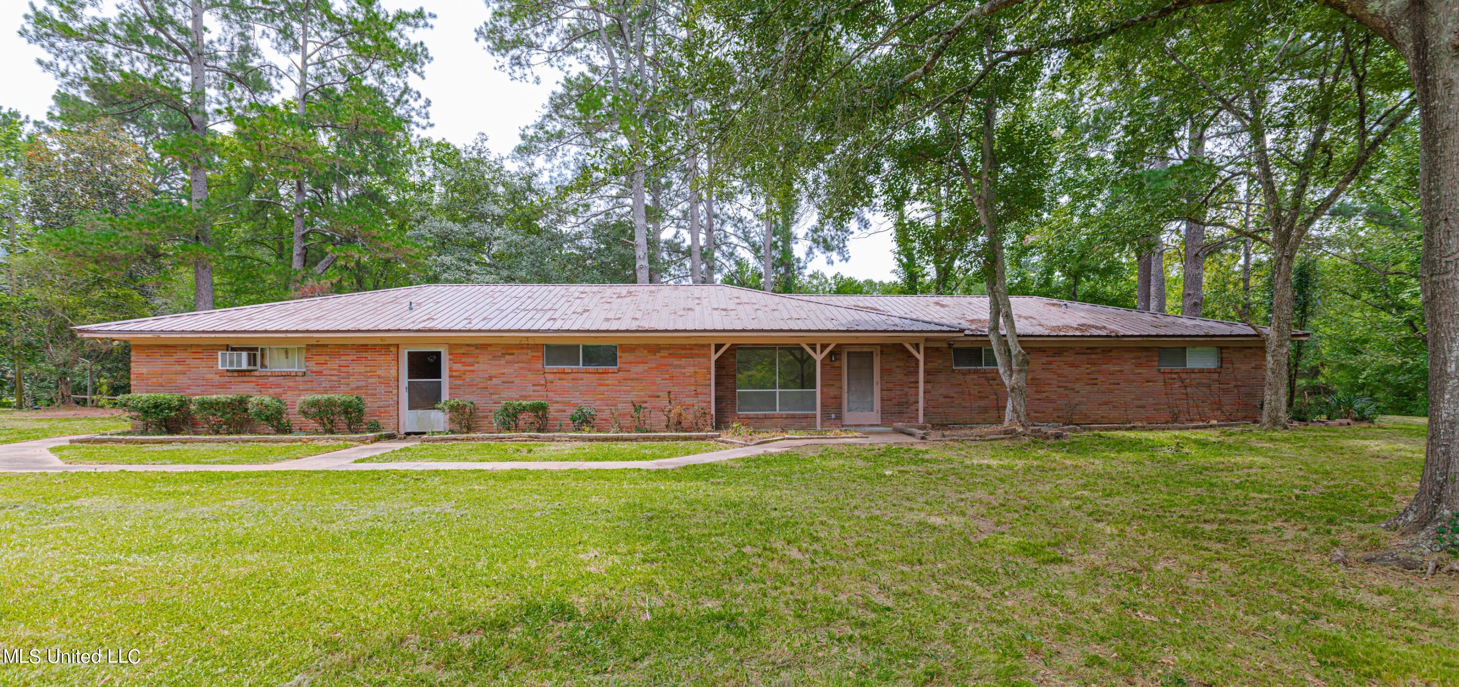 1965 McRaven Road Clinton, MS 39056 - Photo 2 of 28 1R4A1613-Enhanced-NR