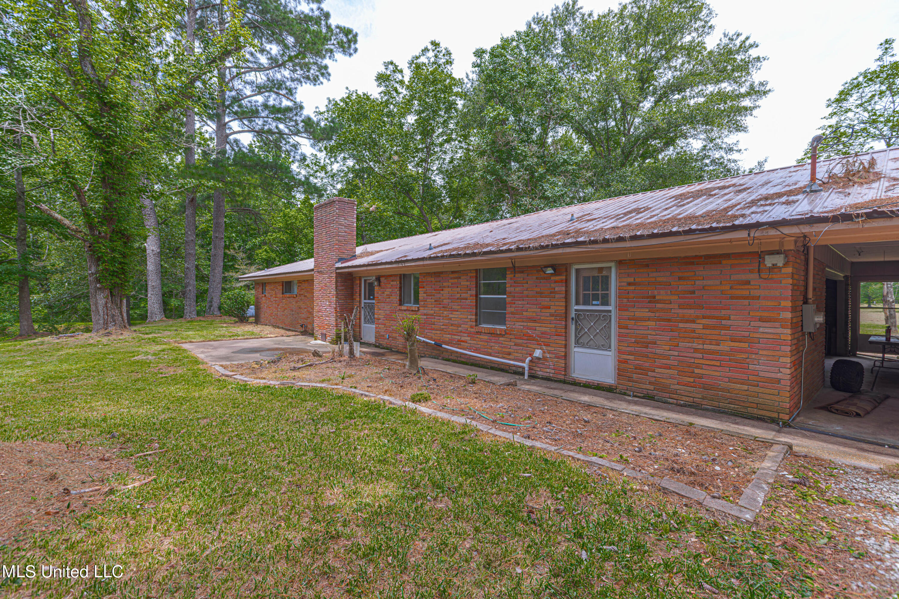 1965 McRaven Road Clinton, MS 39056 - Photo 5 of 28 1R4A1616-Enhanced-NR