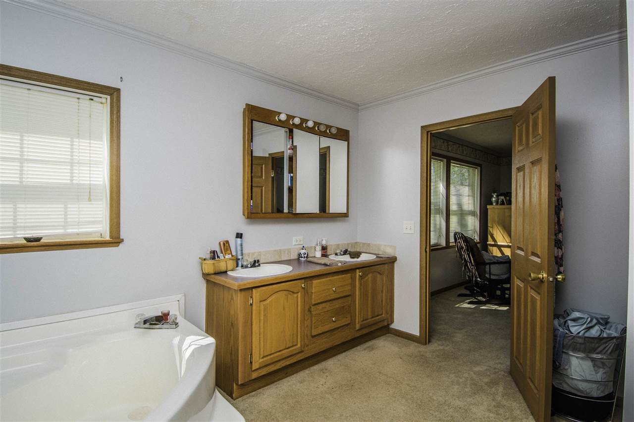 11757 North Williams Road Oaktown, IN 47561 - Photo 19 of 30 Gallery Image 19