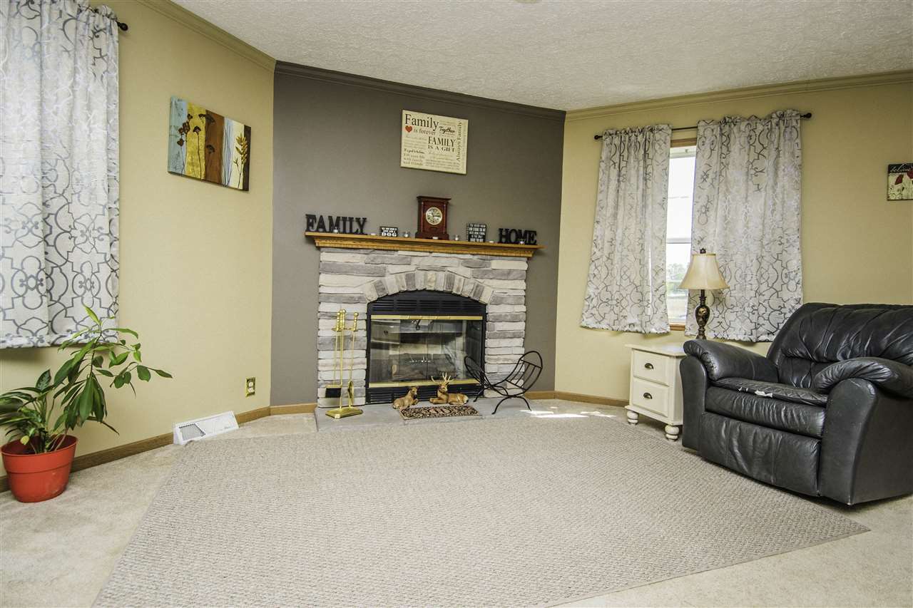 11757 North Williams Road Oaktown, IN 47561 - Photo 4 of 30 Gallery Image 4