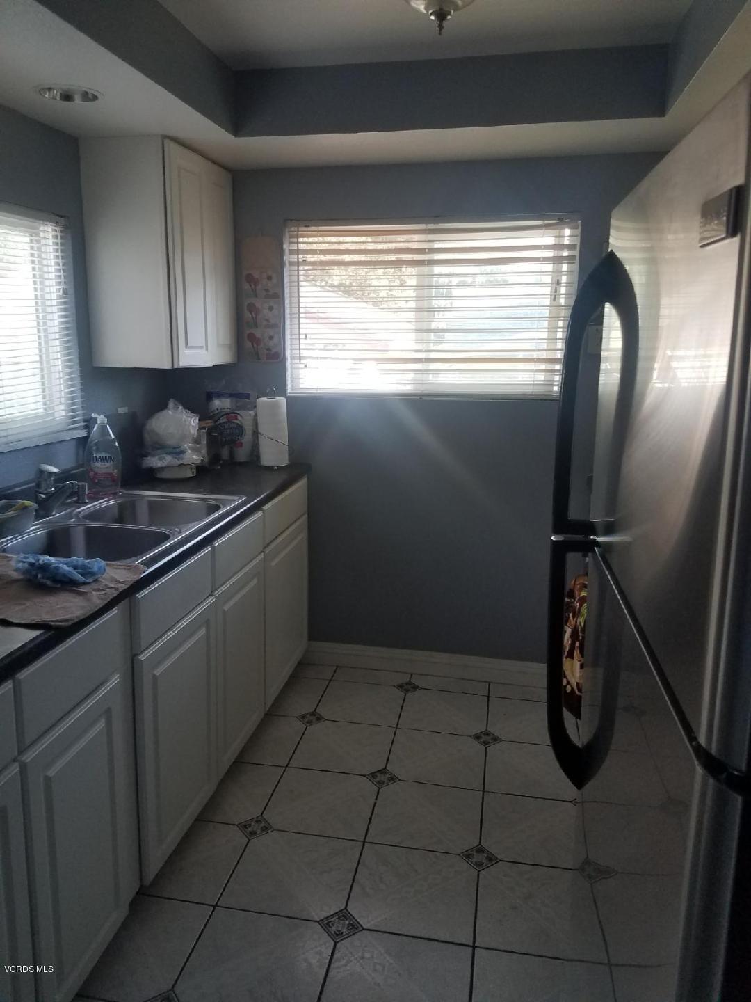 605 Ojai Road Santa Paula, CA 93060 - Photo 3 of 3 Kitchen