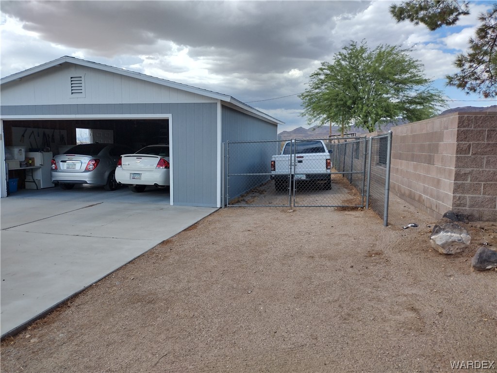 3321 McConnico Road Golden Valley, AZ 86413 - Photo 12 of 61