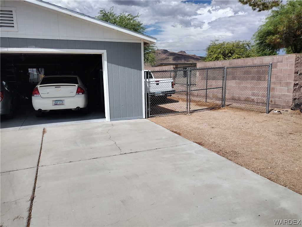 3321 McConnico Road Golden Valley, AZ 86413 - Photo 13 of 61