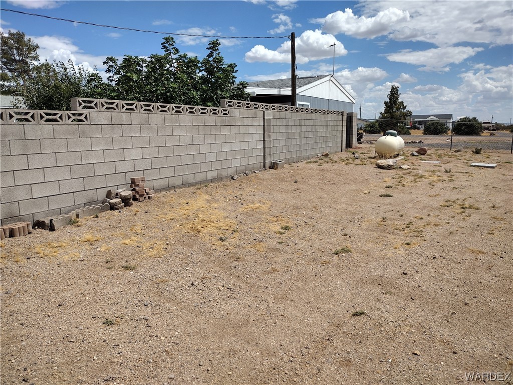 3321 McConnico Road Golden Valley, AZ 86413 - Photo 30 of 61