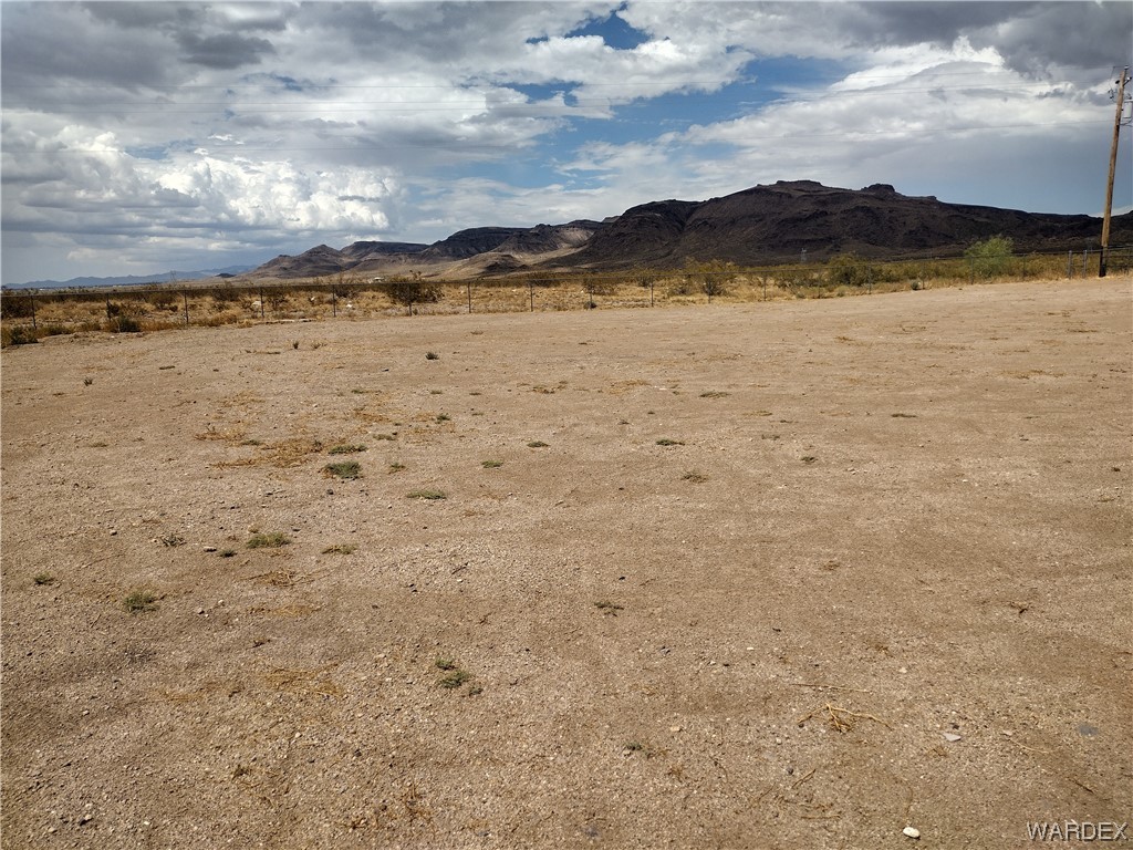 3321 McConnico Road Golden Valley, AZ 86413 - Photo 36 of 61