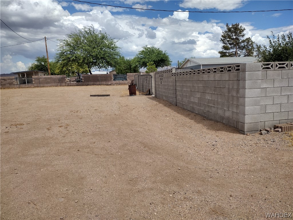 3321 McConnico Road Golden Valley, AZ 86413 - Photo 38 of 61