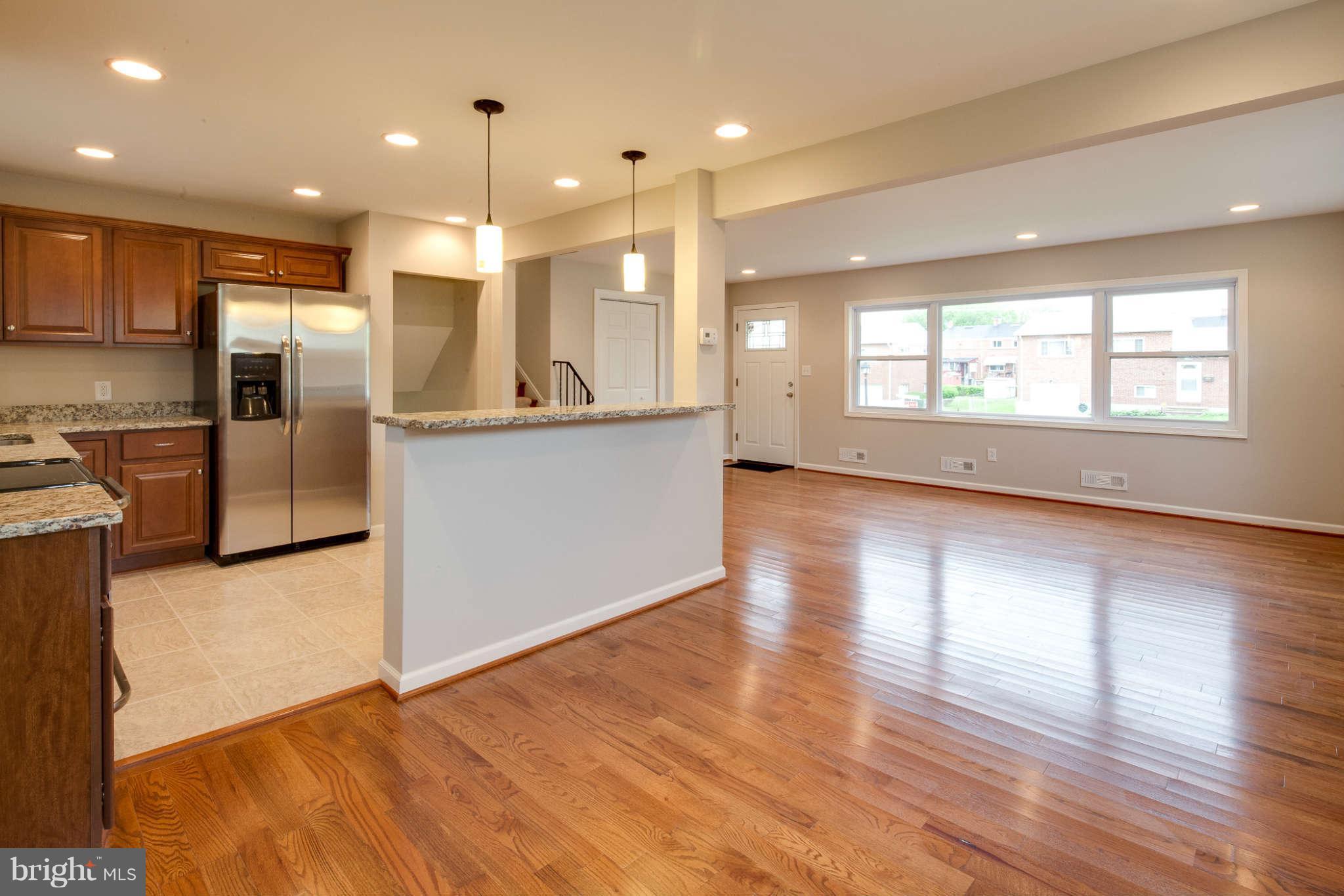 1012 Southridge Road Baltimore, MD 21228 - Photo 15 of 29 Kitchen