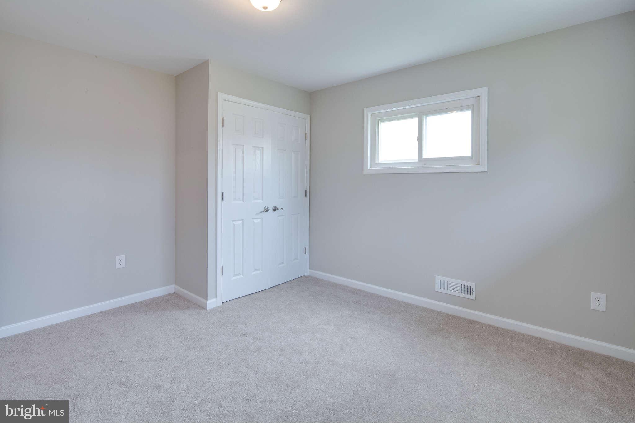 1012 Southridge Road Baltimore, MD 21228 - Photo 23 of 29 Bedroom