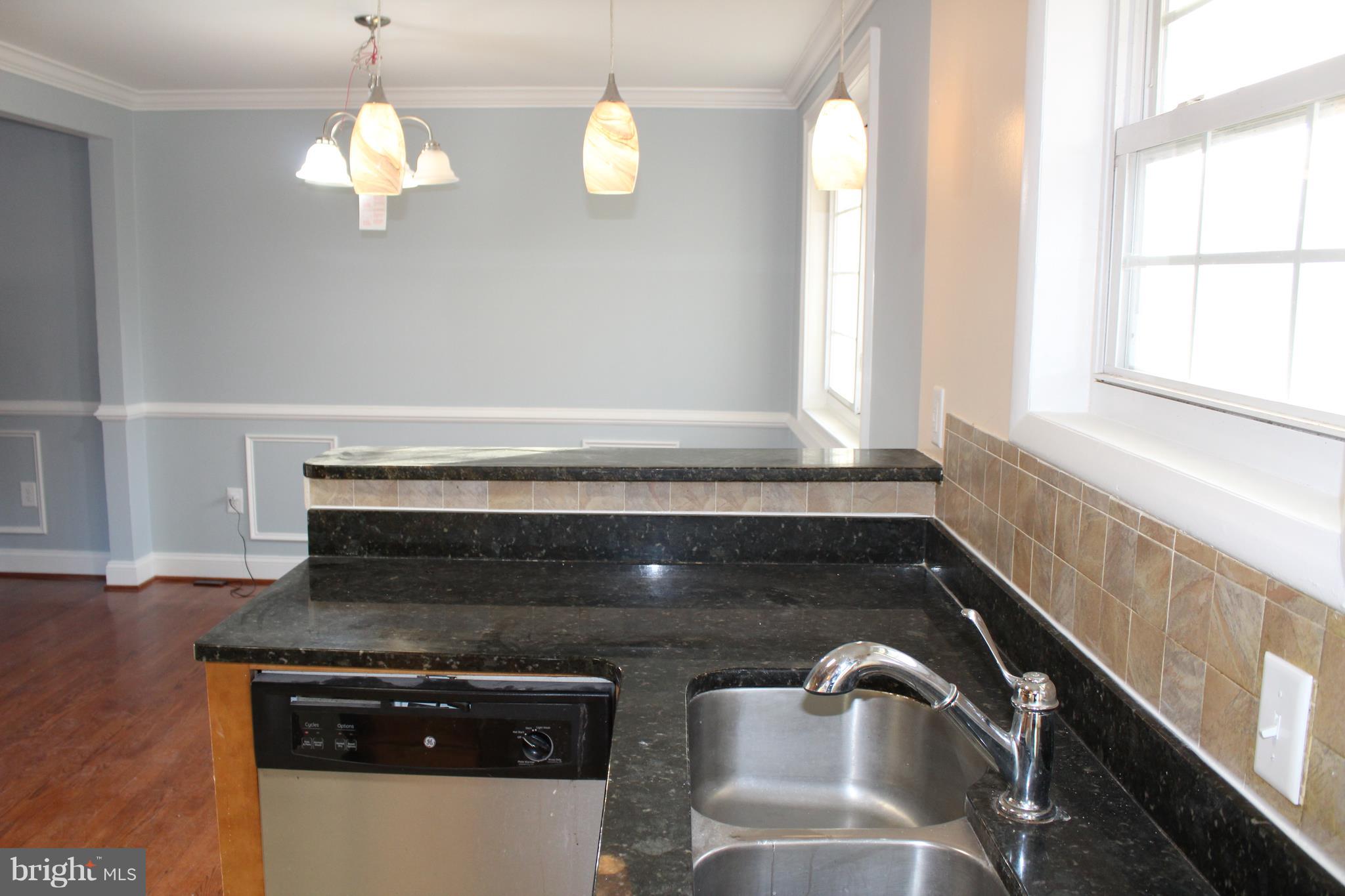 8901 Snow Acres Drive Laurel, MD 20708 - Photo 4 of 45 Gallery Image 4
