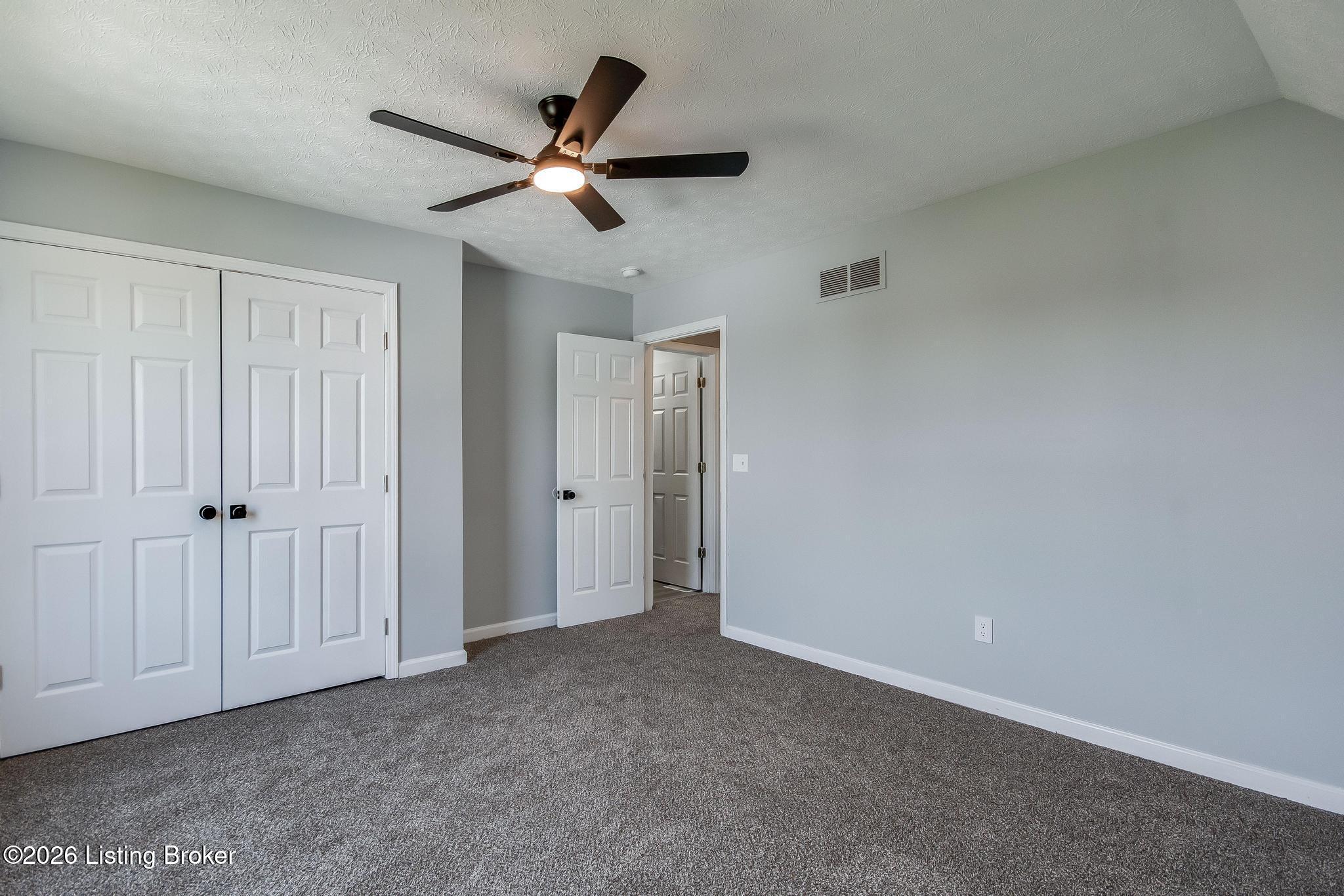 9727 Brooks Bend Road Louisville, KY 40258 - Photo 28 of 43 Bedroom 2