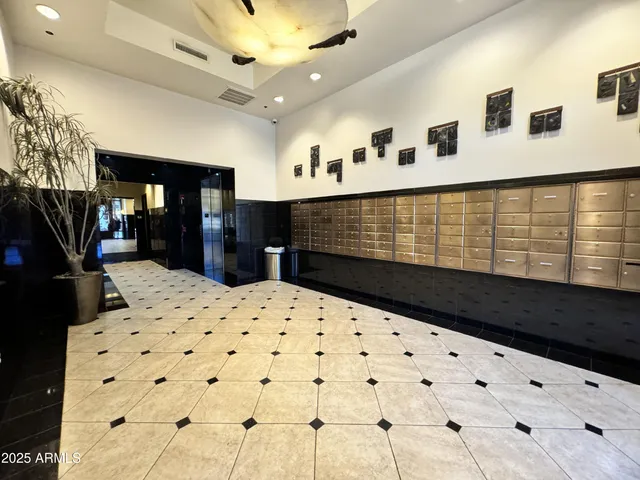 $2,600 | 21 East 6th Street, Unit 306, Tempe, AZ 85281