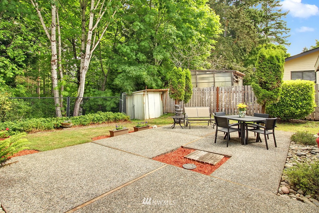 13814 Southeast 141st Street Renton, WA 98059 - Photo 18 of 20 Gallery Image 18