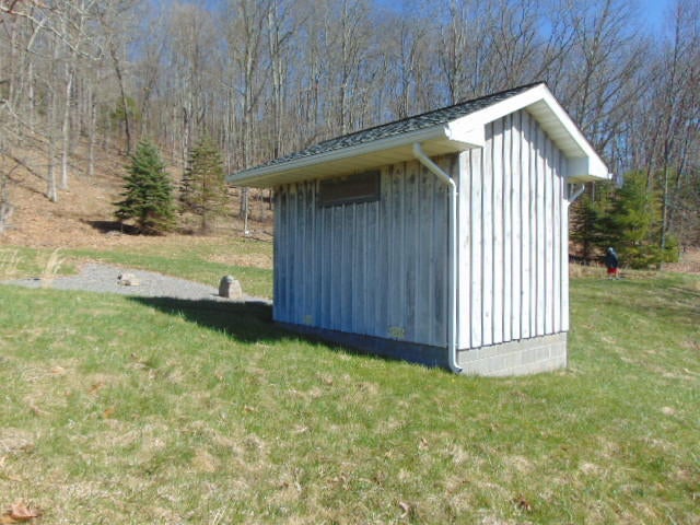 2024 Hill Country Road Dunmore, WV 24934 - Photo 38 of 56 Gallery Image 38
