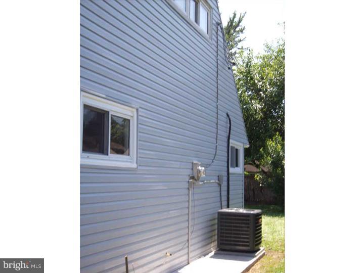 55 Geranium Road Levittown, PA 19057 - Photo 3 of 21 Exterior Side