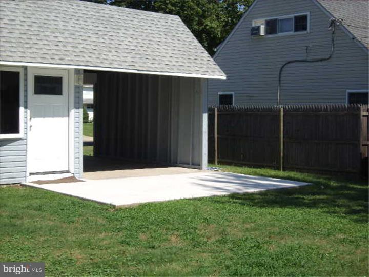 55 Geranium Road Levittown, PA 19057 - Photo 4 of 21 Patio