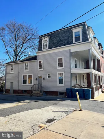 $1,895 | 17 South Walnut Street, Unit B, West Chester, PA 19382