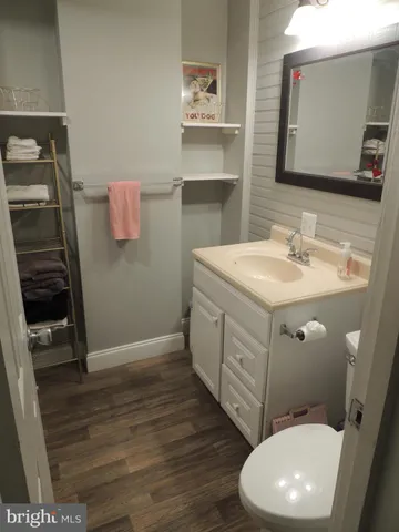 $1,895 | 17 South Walnut Street, Unit B, West Chester, PA 19382