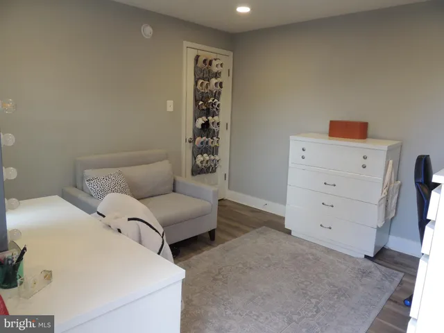 $1,895 | 17 South Walnut Street, Unit B, West Chester, PA 19382