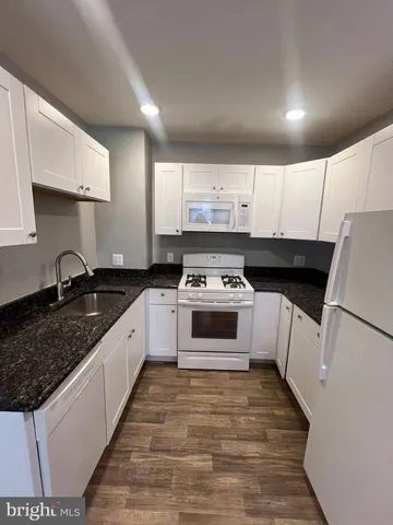 $1,895 | 17 South Walnut Street, Unit B, West Chester, PA 19382