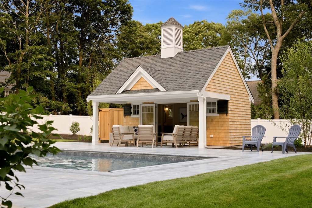 22 Scudder Road Barnstable, MA 02655 - Photo 5 of 42 Gallery Image 5