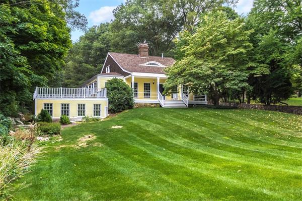 660 Salem End Road Framingham, MA 01702 - Photo 1 of 26 Gallery Image 1