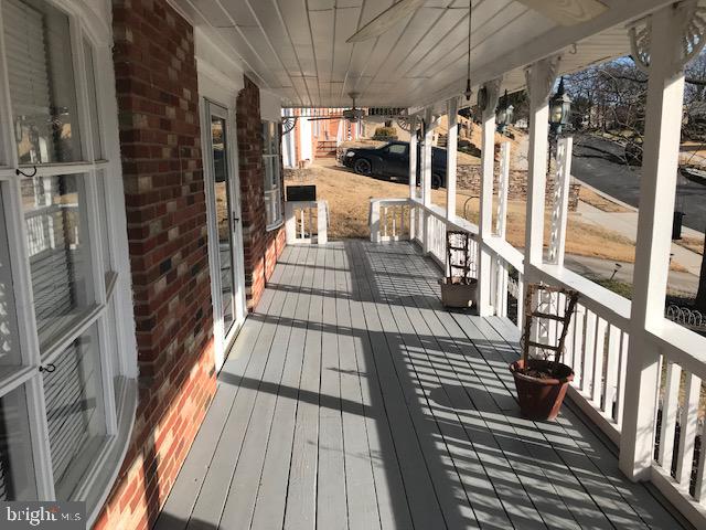 128 Kingbrook Road Linthicum, MD 21090 - Photo 3 of 20 Front porch