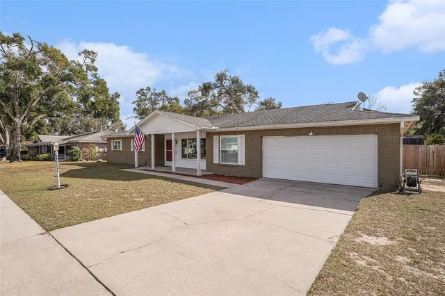 $335,000 | 3811 Ravenna Drive, Valrico, FL 33594