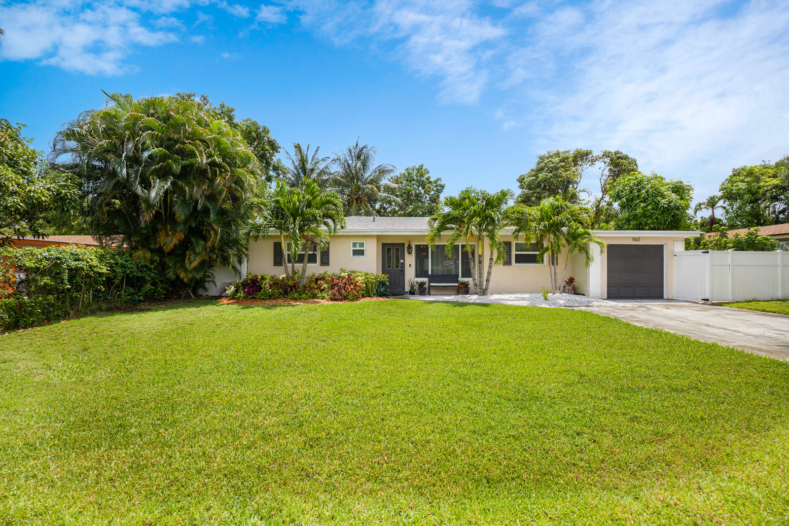 562 Davis Road Delray Beach, FL 33445 - Photo 1 of 22 15