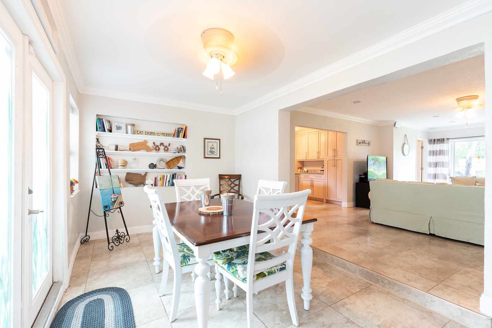 562 Davis Road Delray Beach, FL 33445 - Photo 12 of 22 4