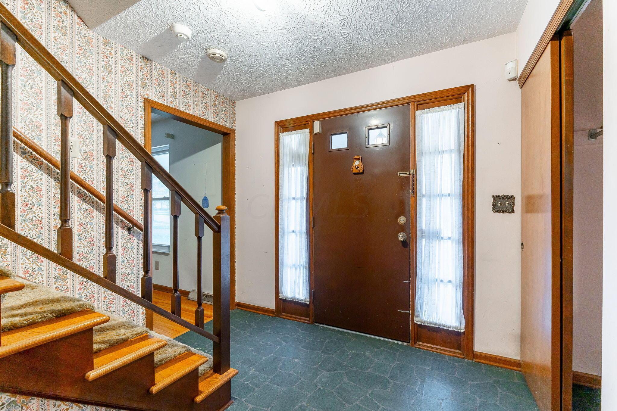 137 Somerset Road Delaware, OH 43015 - Photo 7 of 55 137 Somerset Rd-22