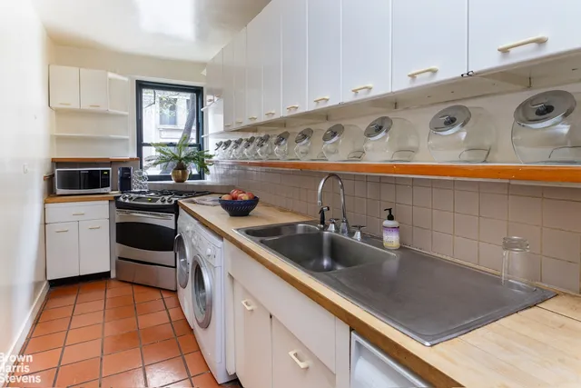 $2,500,000 | 755 West End Avenue, Unit 2A | Upper West Side