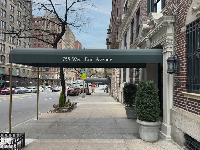 $2,500,000 | 755 West End Avenue, Unit 2A | Upper West Side