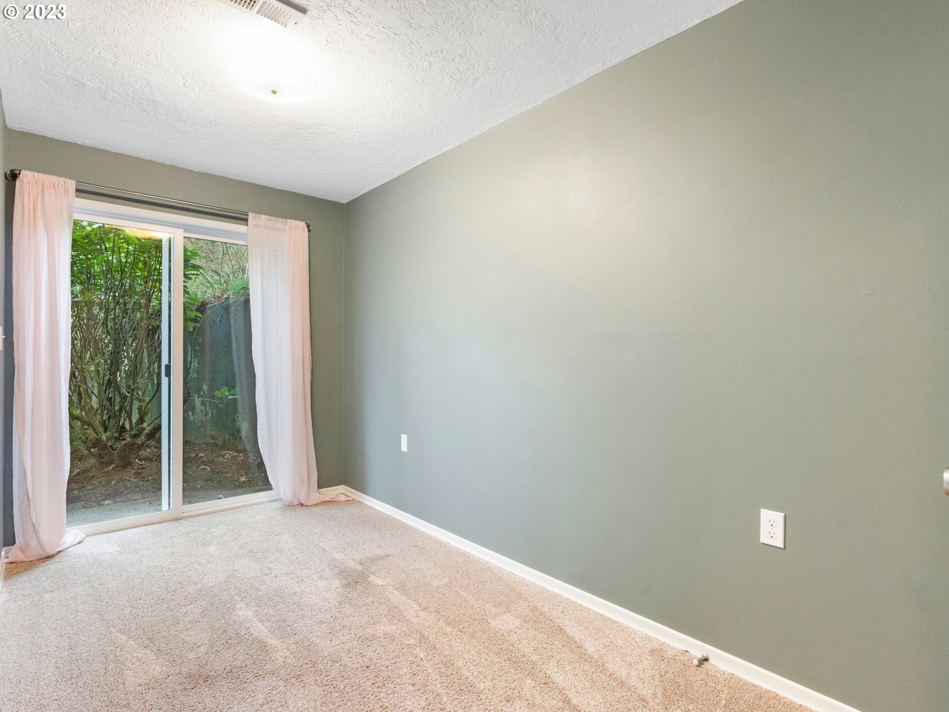 10382 Southwest Ridgeview Lane Portland, OR 97219 - Photo 27 of 46 Bedroom