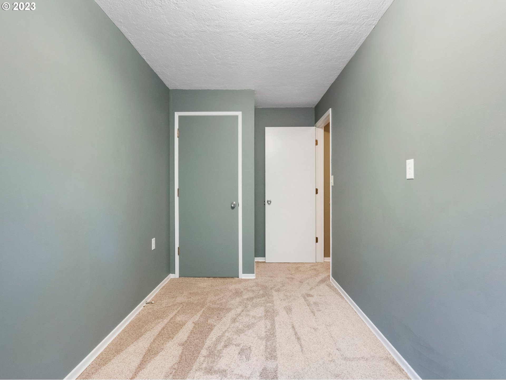 10382 Southwest Ridgeview Lane Portland, OR 97219 - Photo 28 of 46 Bedroom