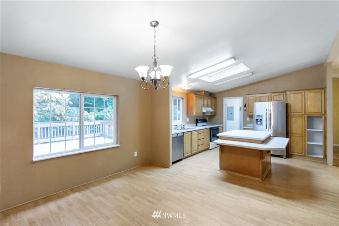 12414 Chain Lake Road Snohomish, WA 98290 - Photo 5 of 18