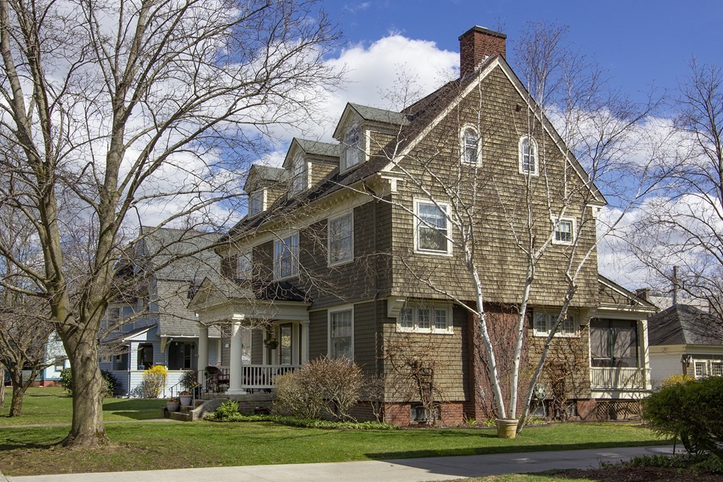 87 Maplewood Terrace Springfield, MA 01108 - Photo 3 of 36 Gallery Image 3