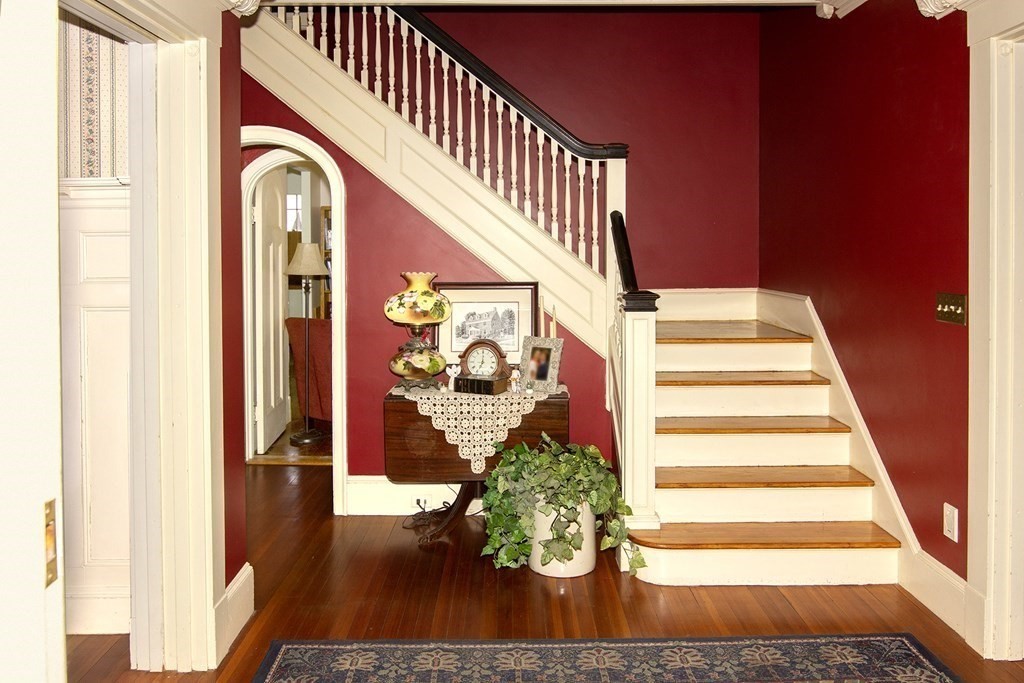 87 Maplewood Terrace Springfield, MA 01108 - Photo 4 of 36 Gallery Image 4