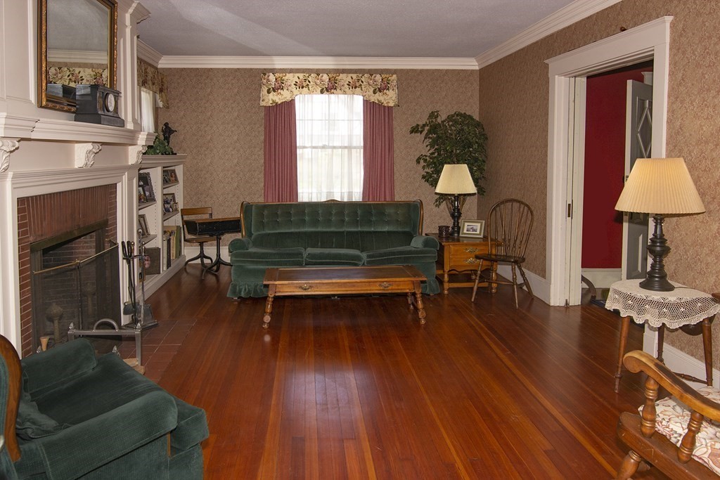 87 Maplewood Terrace Springfield, MA 01108 - Photo 6 of 36 Gallery Image 6