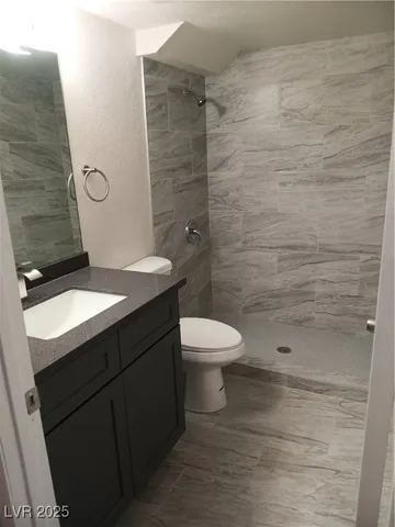 $2,295 | 1215 Mews, Las Vegas, NV 89101